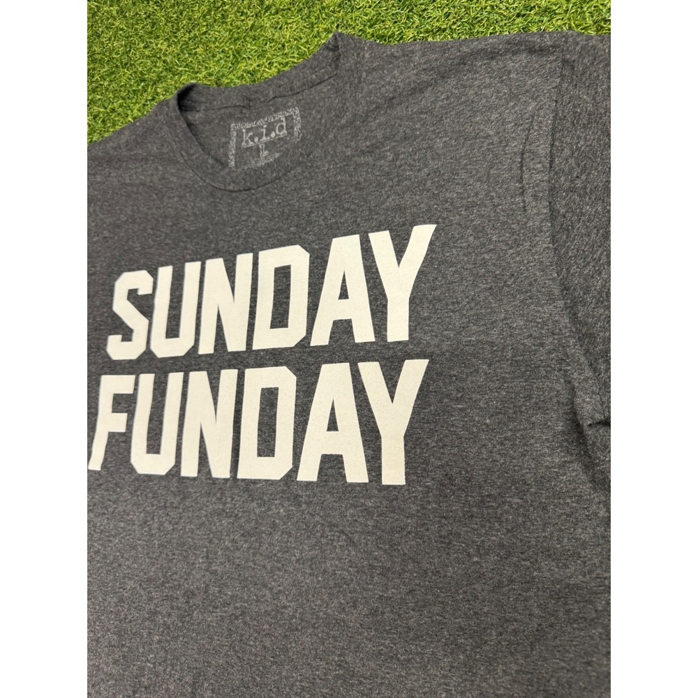 Sunday Funday Graphic T-Shirt Mens Large Charcoal Gray Heather Crewneck‎ - Picture 3 of 5